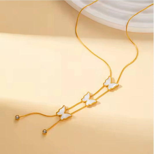 White Shell-Shaped Butterfly Set