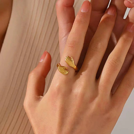 Hug Ring