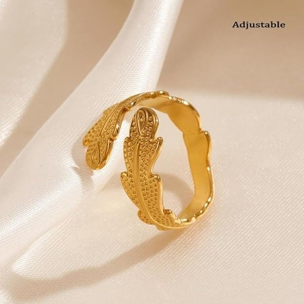 Twin Feather Hug Ring
