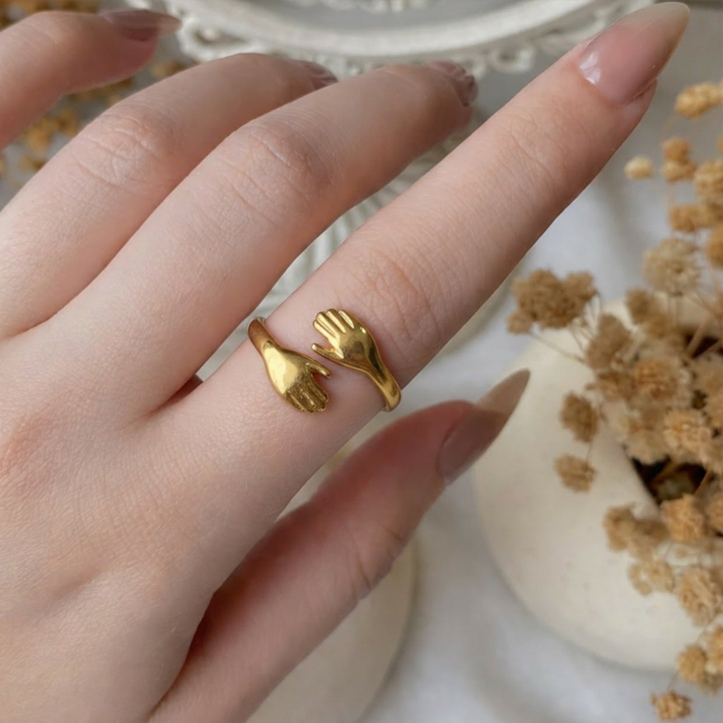Hug Ring