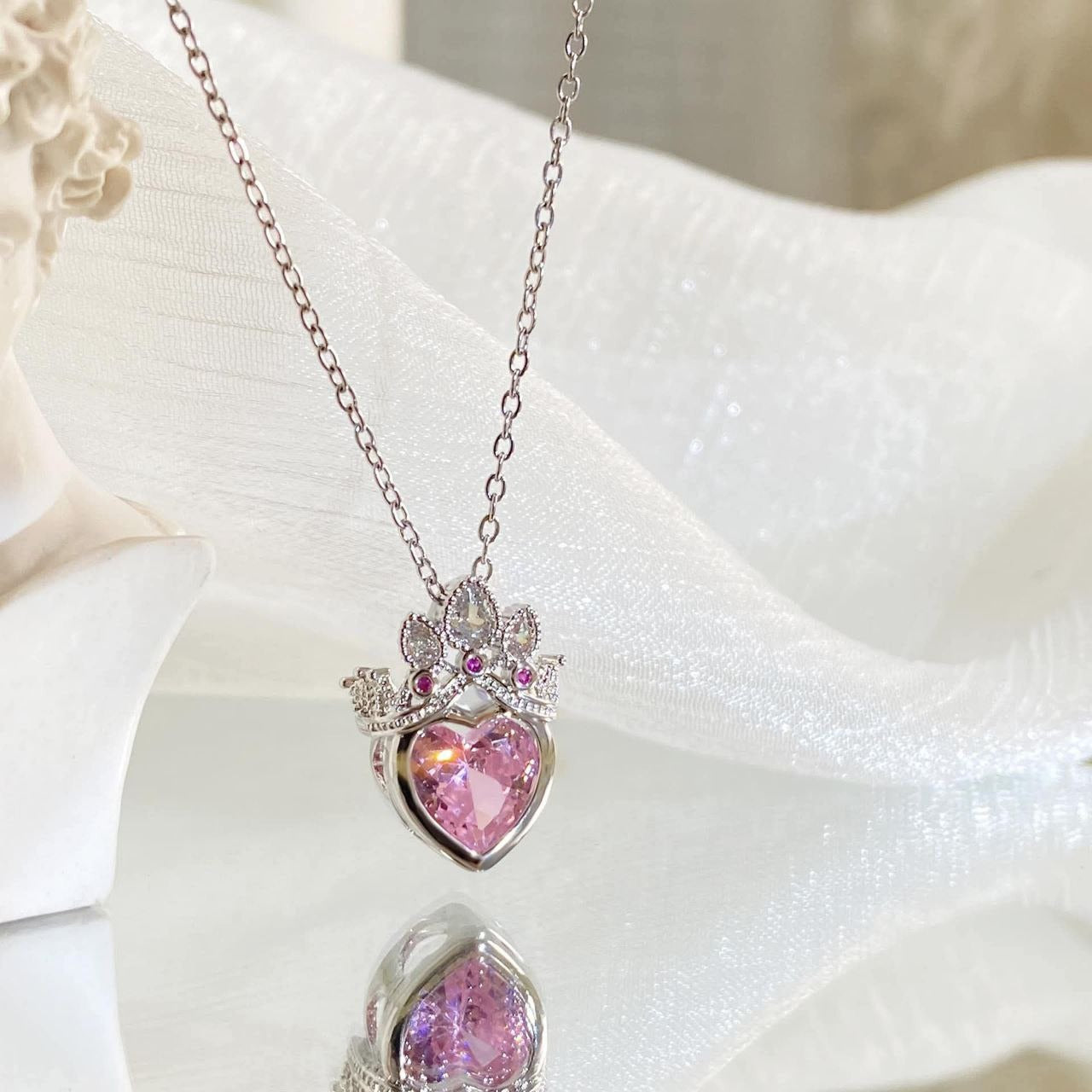 Rapunzel Princess Crown Necklace