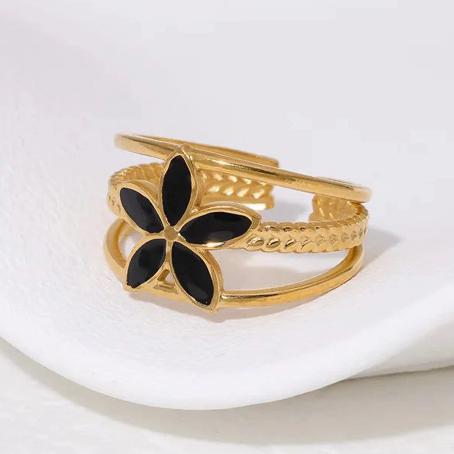 Five Petals Ring