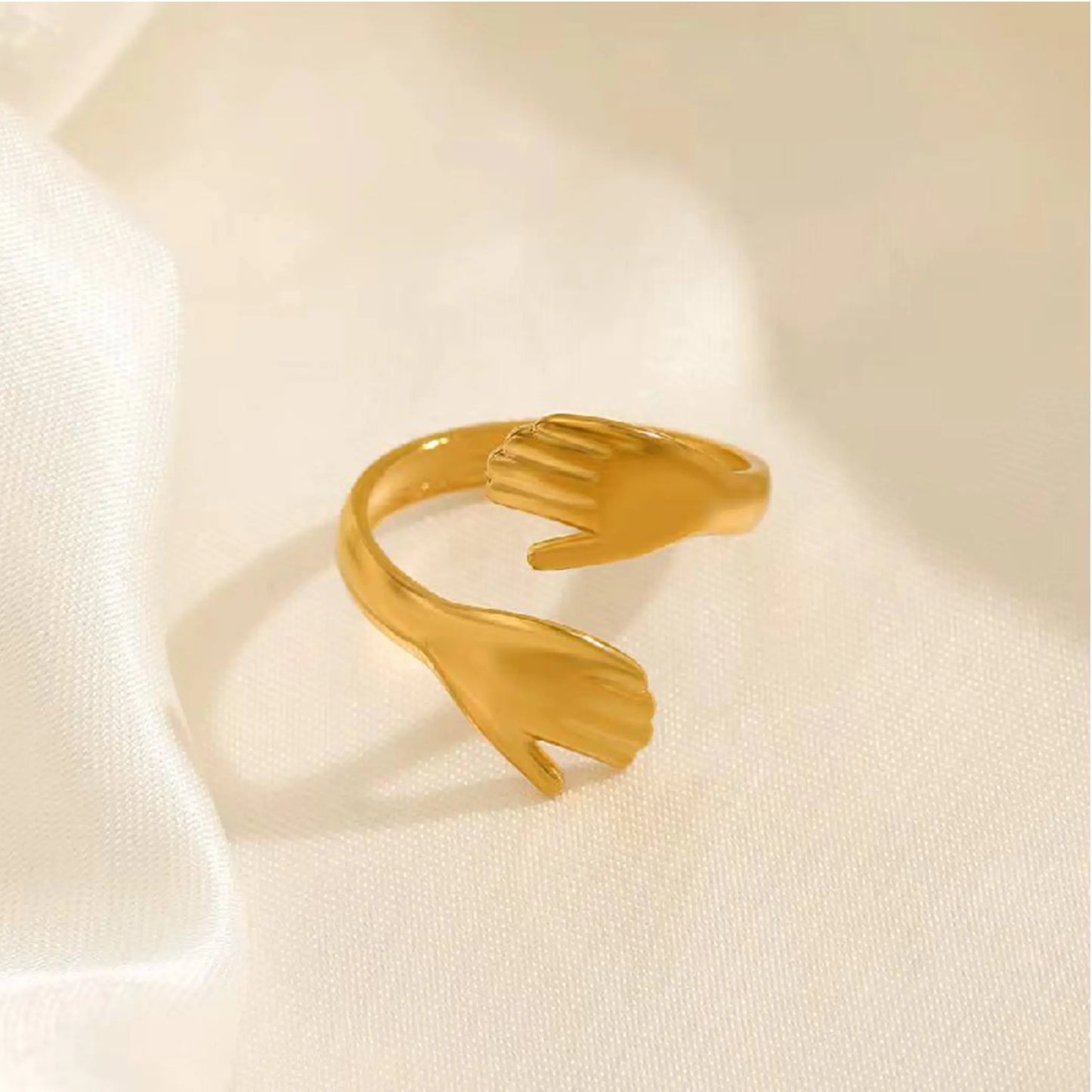 Hug Ring