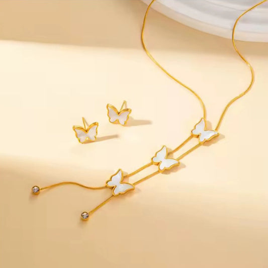 White Shell-Shaped Butterfly Set