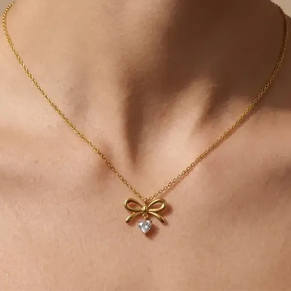 Bow and Zircon Heart Necklace