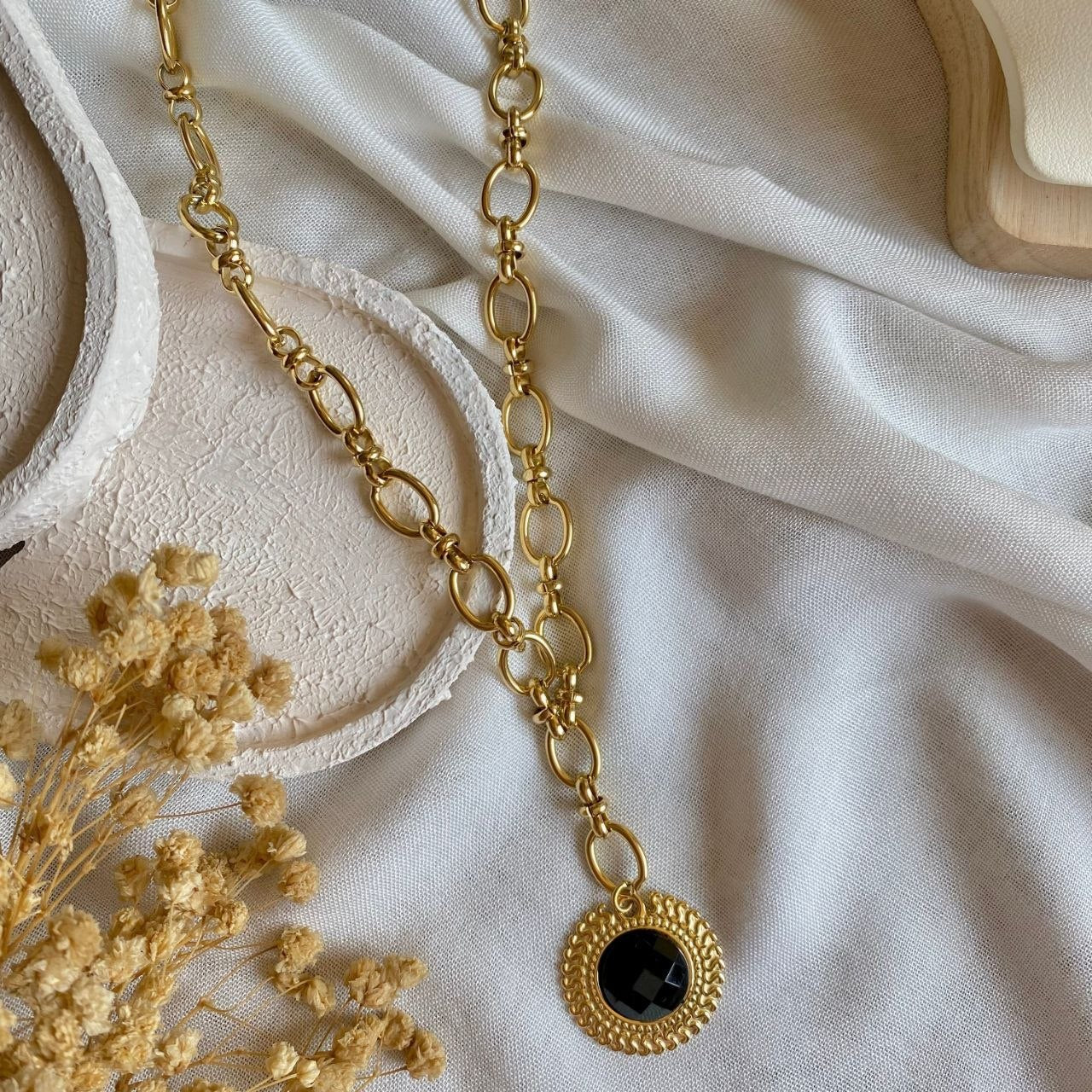 Midnight Aurelia Necklace