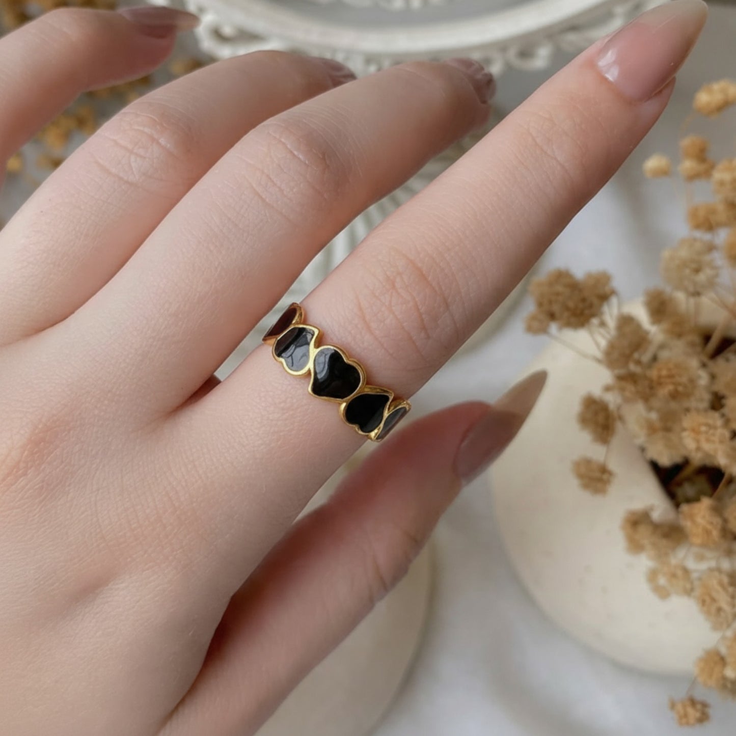 Black heart Ring