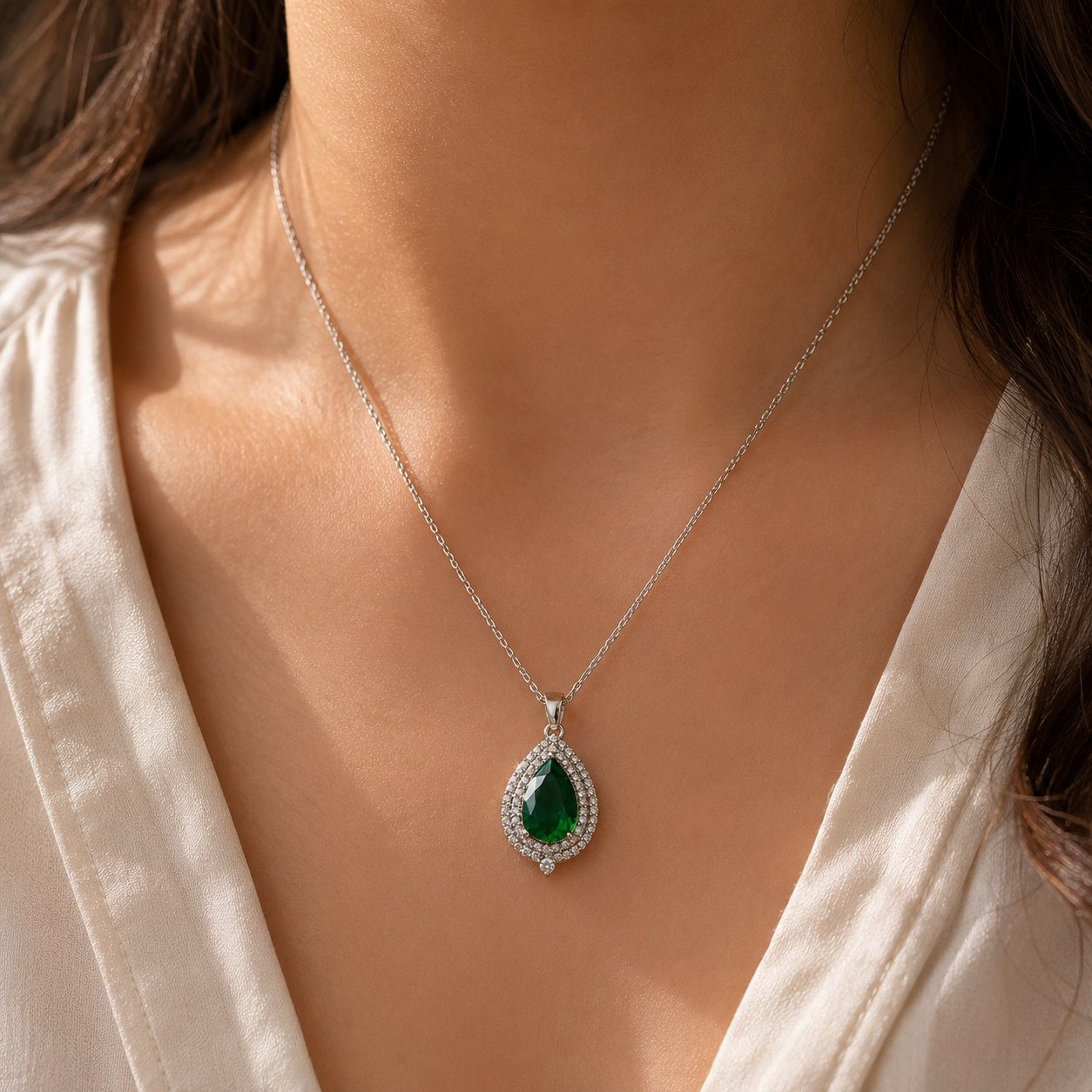 Emerald Grace Necklace