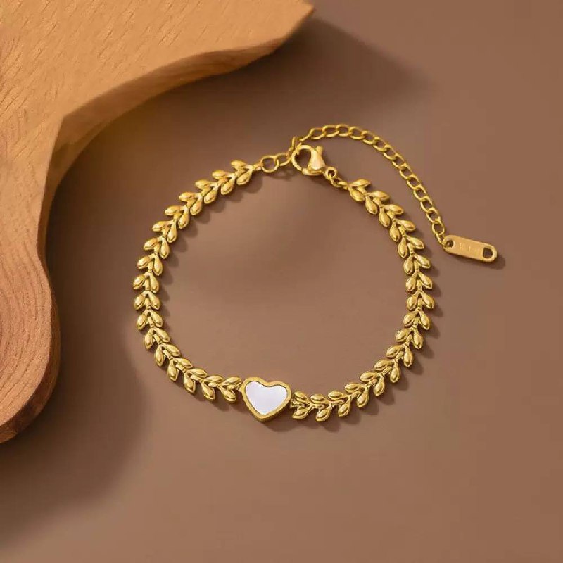 The Leaf Heart Bracelet