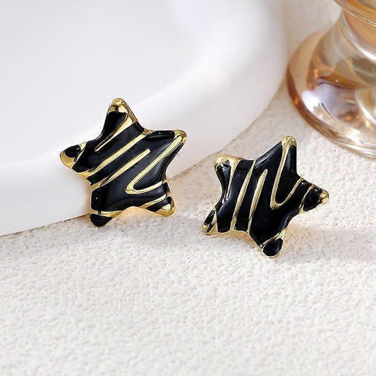 Star Black Earrings
