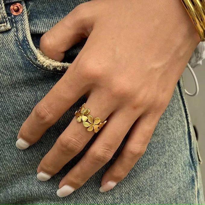 Fleurs Ring