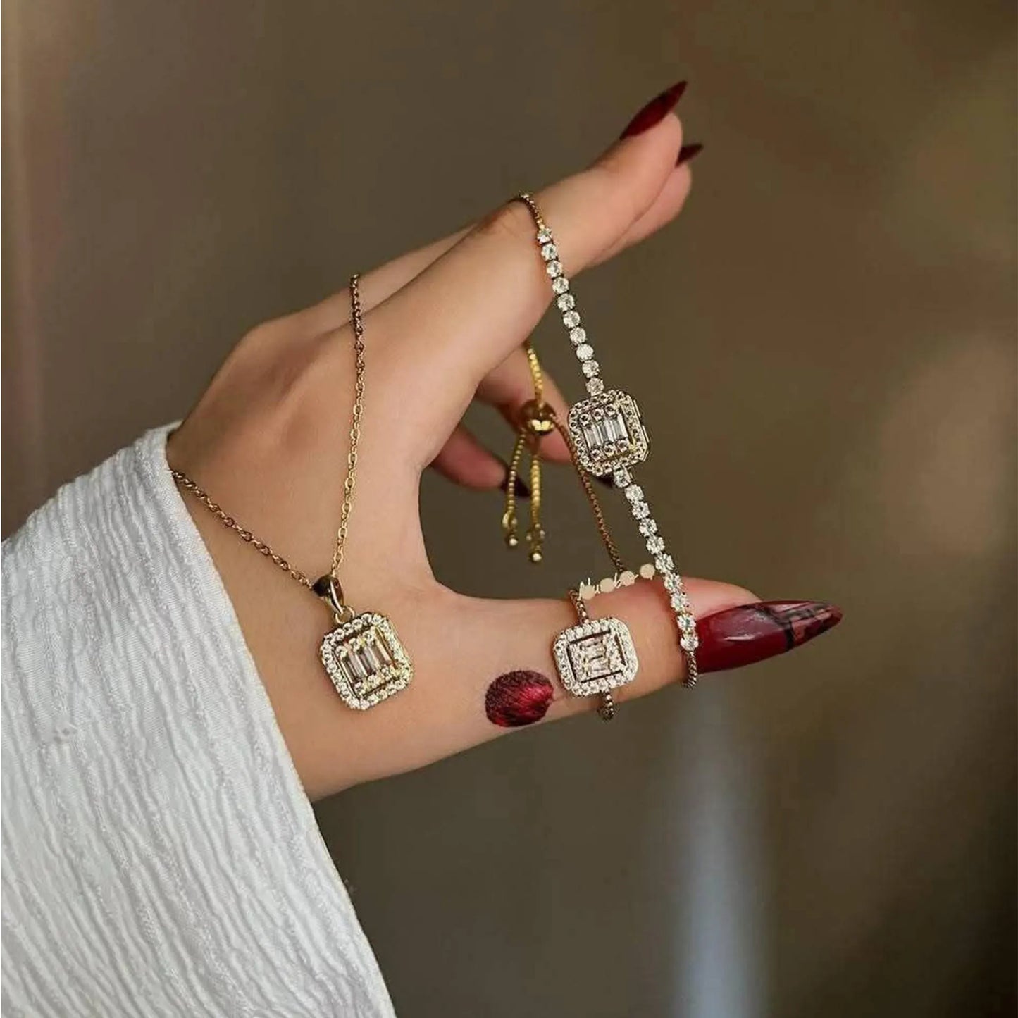 طقم لازوردي