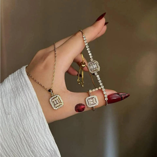 طقم لازوردي