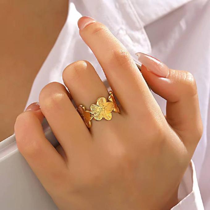 Fleurs Ring