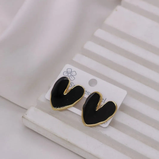 Heart Black Earrings